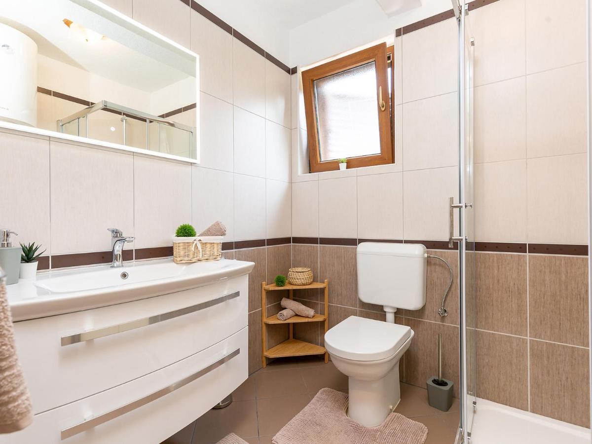 Apartments Fratta Frata Kültér fotó